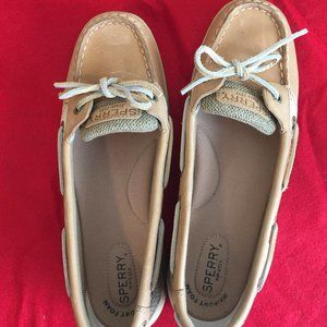Sperry loafer